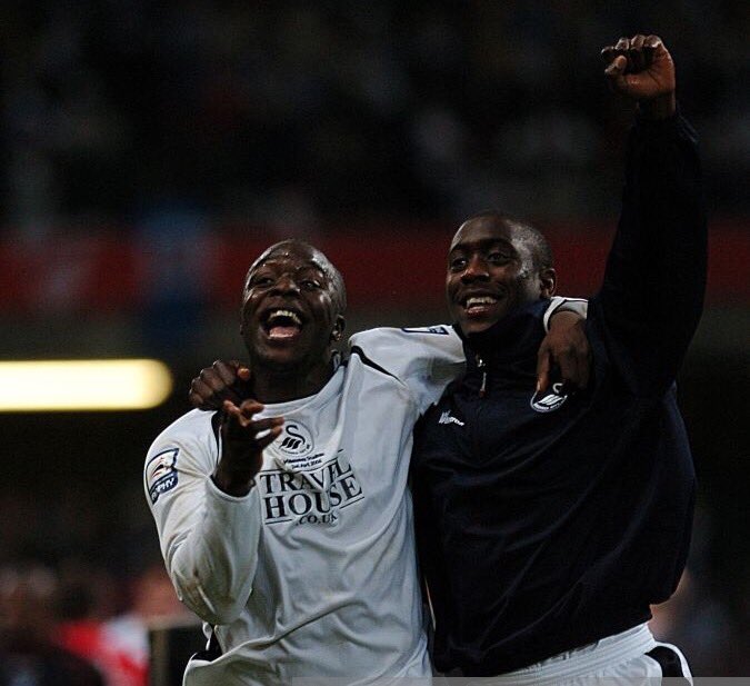 DanFalvey's tweet photo. "Austin is our Hero..."
Those were the days 🙌🏻⚫️⚪️
@daRealAkinfenwa
#RIPKevinAustin https://t.co/mFG0RdPAN5