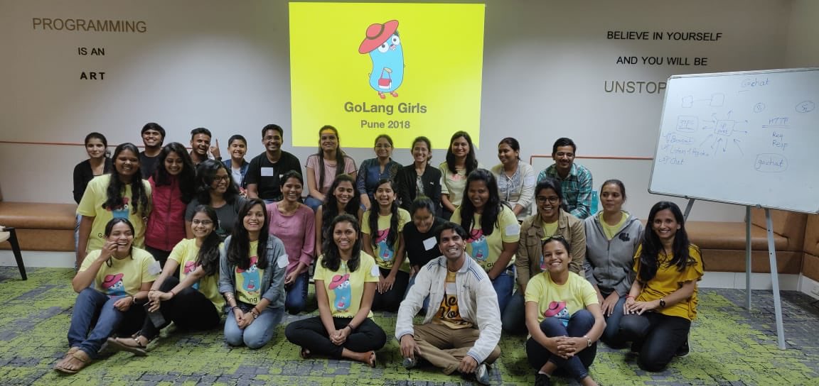 GirlsGolang's tweet image. Pioneers of first ever #golanggirls. Hope to see you all next year again #golanggirlspune #golang