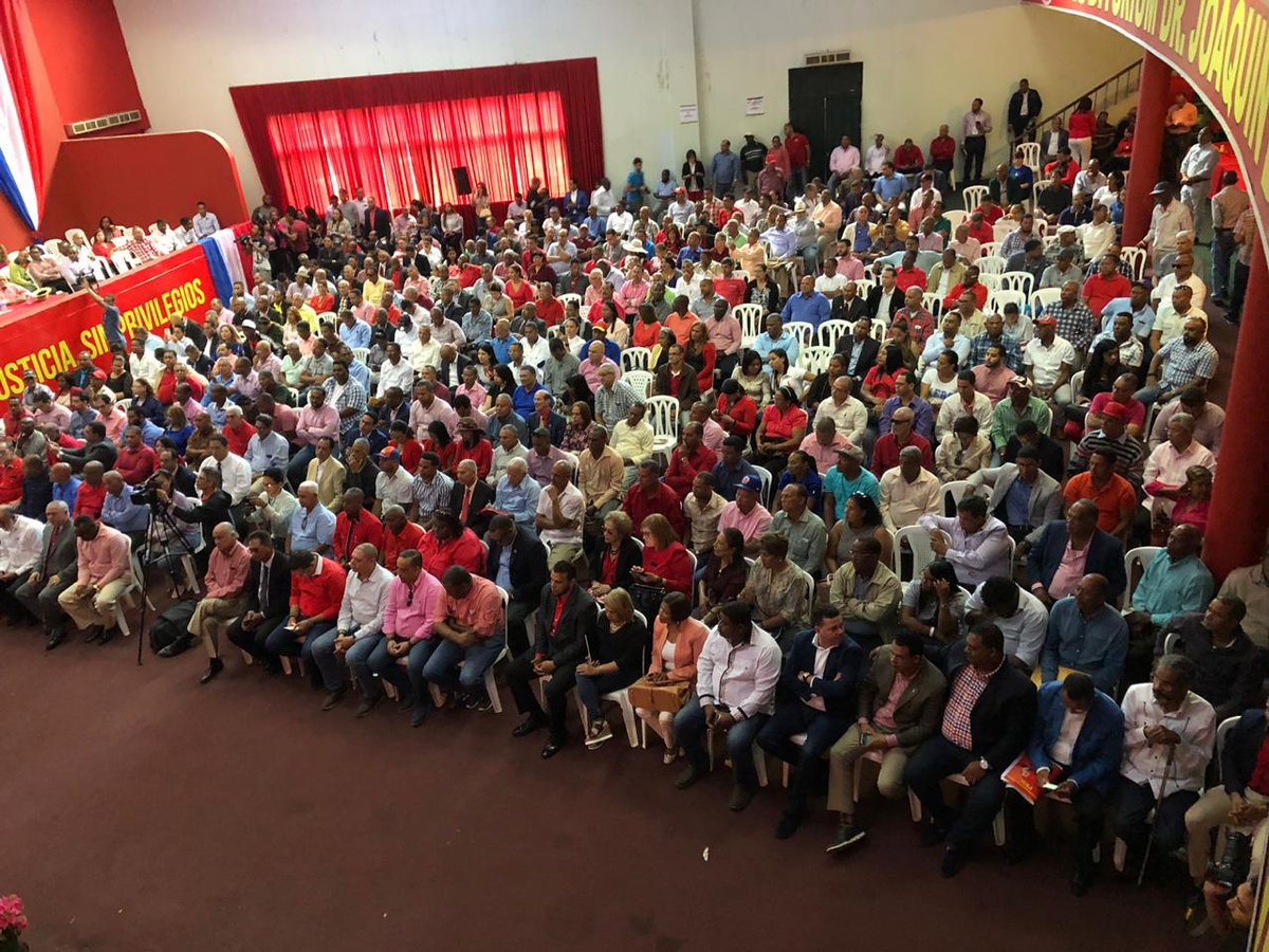 PartidoPRSC's tweet photo. A casa llena inicia con éxito la Reunión de la Comisión Ejecutiva PRSC #CEPRSC #PRSCDecide https://t.co/P3uciXDLPH