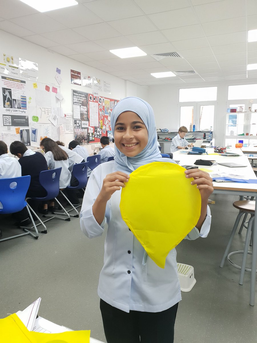 angebdes's tweet photo. Grade 7 #MYPDesign 'Flying High' following their sewing pattern plans to create their kites #textilestechnology #applique #innovation #function #development https://t.co/jVq0dXDO0x