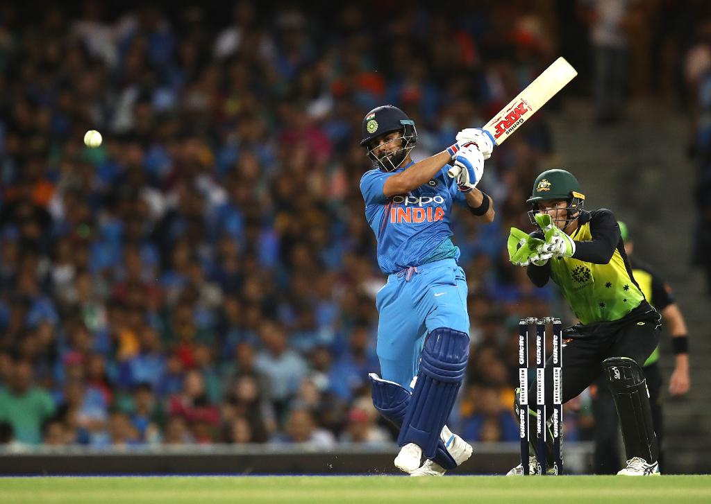 ICC's tweet photo. India level the T20I series against Australia!

Virat 'The Chaser' Kohli does it again, ending 61* from 41 balls as India chase down 165 with just two balls remaining. What a knock from the skipper!

#AUSvIND SCORE 👇
https://t.co/vuuqcrYXlw https://t.co/0IlDYZRdZ2