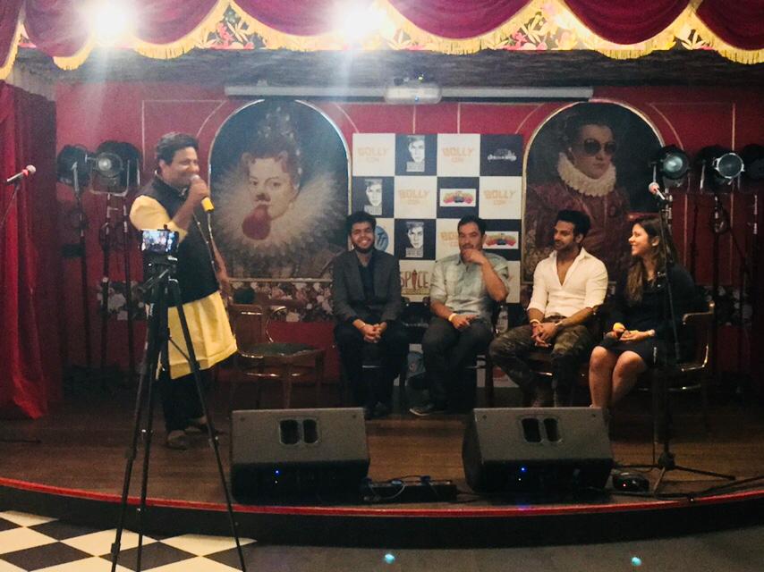 SRKUniverse's tweet photo. The panelists including our admin, @FilmyYash are here and the event has begun at @BollyConInt! 

#dieह���र्ड #Zero https://t.co/wFrFr5IFyj
