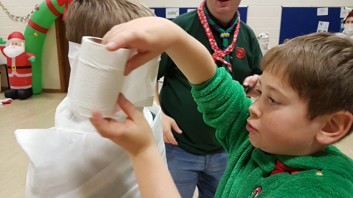 WestLancsScouts's tweet photo. It's almost a a wrap to the weekend! #SantaSleepover https://t.co/pGtJaFVKQX