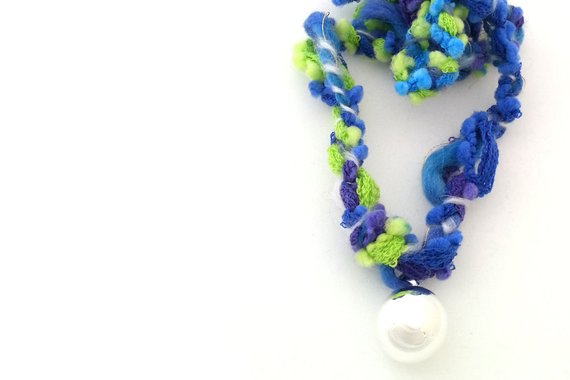 knooopMe's tweet photo. A special, colorful full of love jewelry gift for pregnant woman.The ball shape maternity harmony bell will accompany mother and child through pregnancy period and after birth while nursing with it's gentle, soft, magical sound. https://t.co/Du9AxGH2H8 #necklace #jewelry https://t.co/HkvH9vUQWW