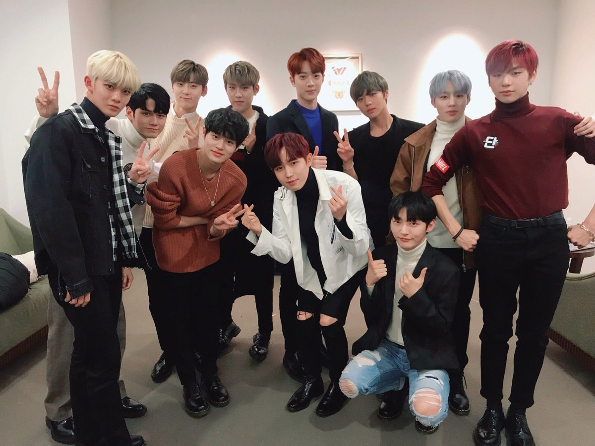 Wanna One tweet media