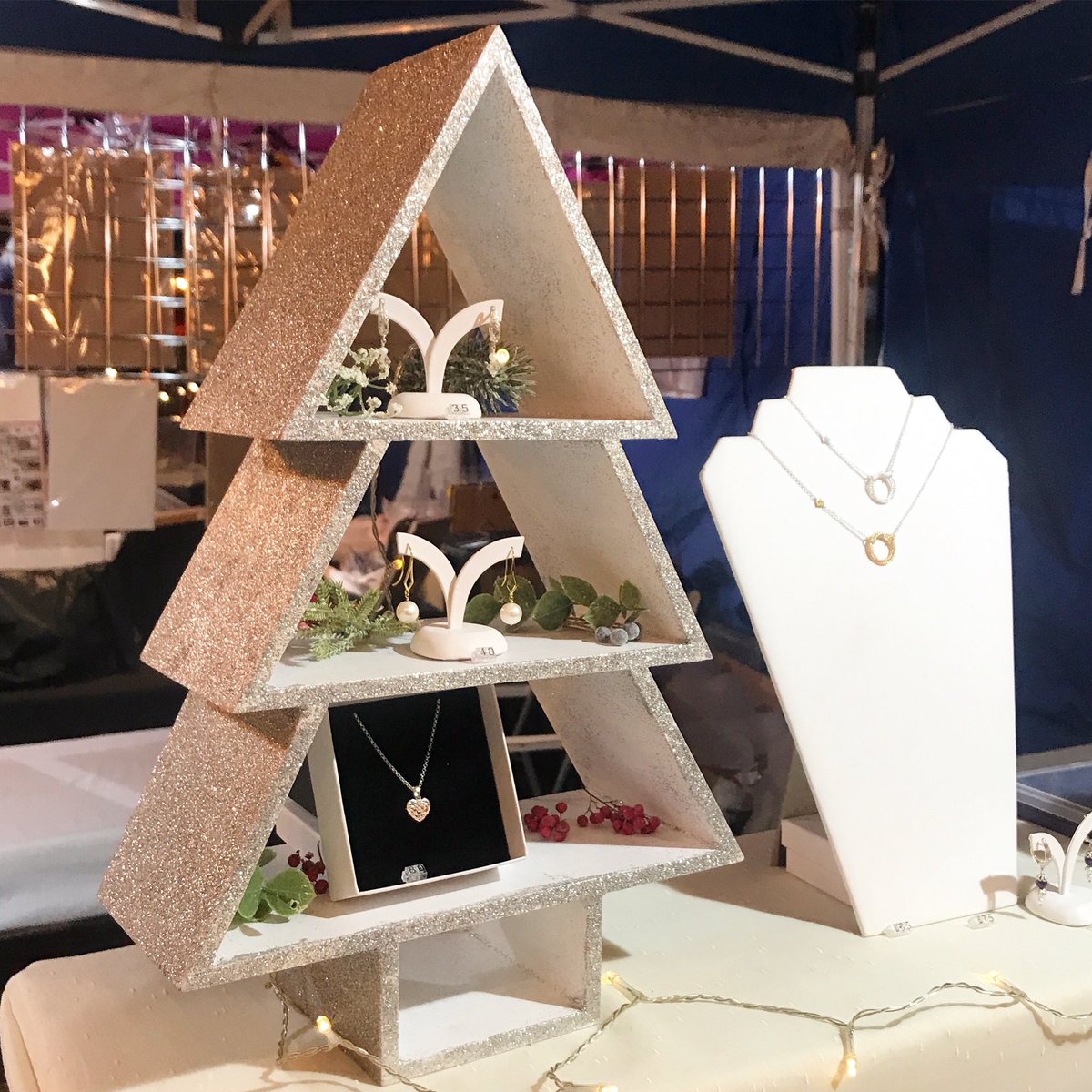 Enjoying the festive vibes  <a href="/lovewimbledon/">lovewimbledon</a> Market today. Here until 6pm. Come and say hi!