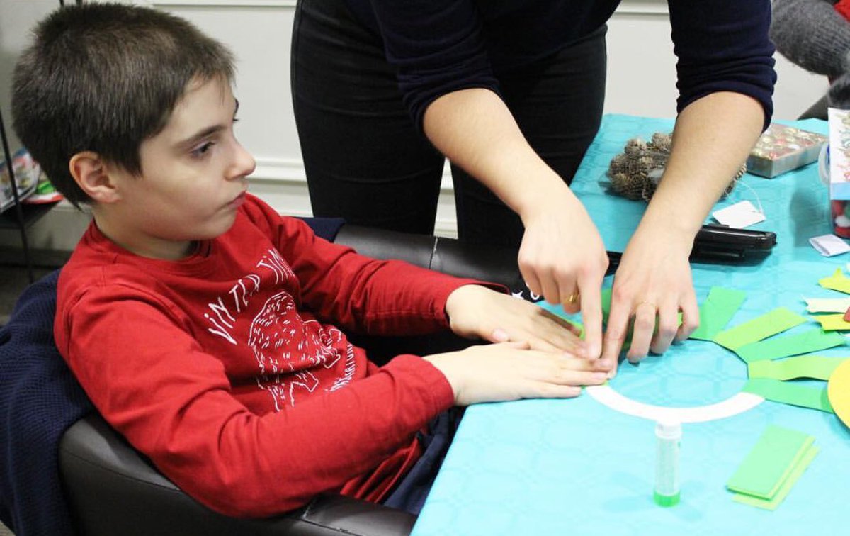 Ninoo_Asso's tweet photo. Samedi c’était atelier décoration de Noël avec les #ninookids c’était top 💙 https://t.co/DrWBMjHN5W