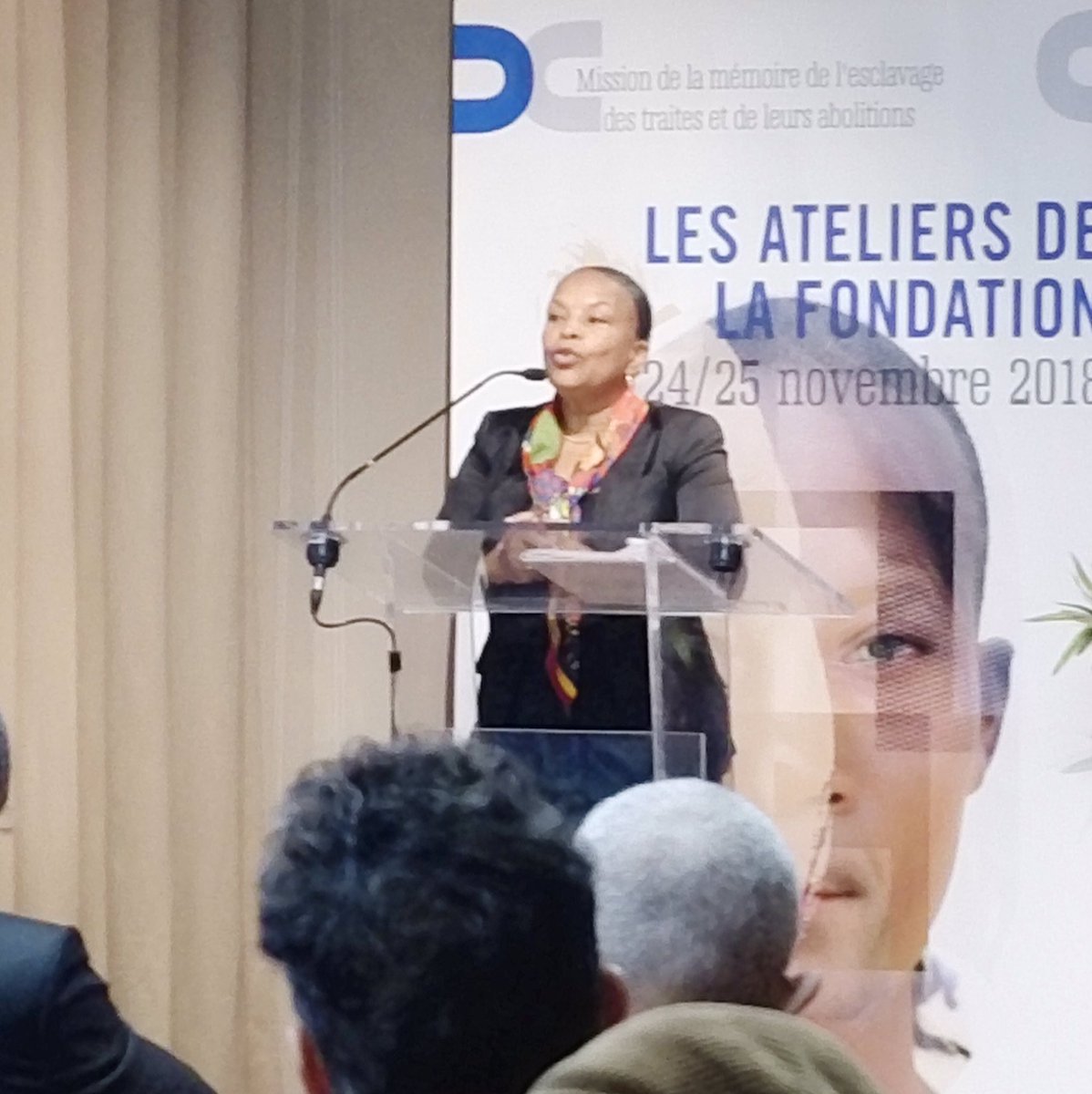 MrYannGael's tweet photo. Ce matin, temps fort de la création de la Fondation Nationale pour la Mémoire de l’Esclavage et des Traites avec restitutions des Ateliers et discours de @ChTaubira @jeanmarcayrault #FredericRegent @cnmhe et #JacquesMartial @memorial_acte à la @Maison_Chimie Chimie @aissataseck https://t.co/o8Jo4lEnrx
