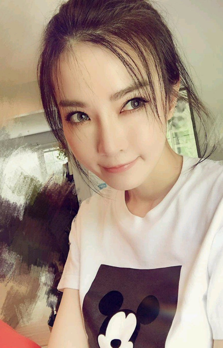 我愛姐姐謝金燕 A Twitter 這位姐姐好漂亮 谢金燕 謝金燕 Jeanniehsieh