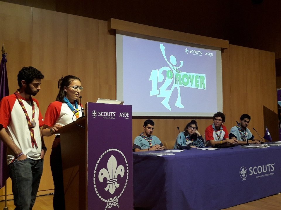 scout_es's tweet photo. El 12° Foro Rover interviene en la #AsambleaScout para exponer las conclusiones de las 4 mesas de trabajo. #ForoRover https://t.co/21IGFEOfm1