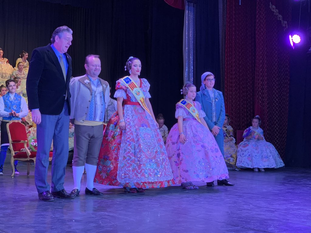 CompromisSedavi's tweet photo. Presentació de la Fallera Major i Infantil per a 2019 de la Falla San Torcuato https://t.co/oA6VPaFR5o