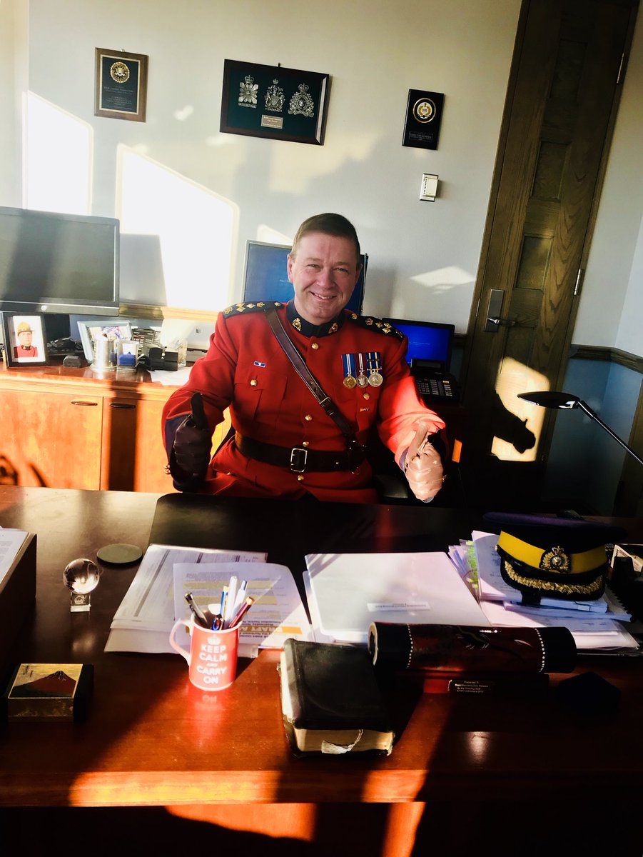 RCMPNL's tweet photo. NEWS ALERT RCMP Commanding Officer Ches Parsons has given the all clear for Santa to land at HQ for the Janeway Children's Rehab Christmas Party! We don't let just anyone land on our roof. #HereComesSantaClaus https://t.co/L4UnXL37Nh
