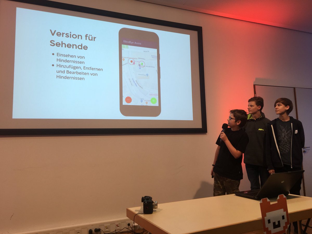 jhacktulm's tweet photo. BlindEye möchte schwer zu sehende Hindernisse im städtischen Raum kartieren – um damit Menschen mit Seheinschränkung das Leben zu erleichtern #jhacktulm #jugendhackt https://t.co/dRopkfsr4a