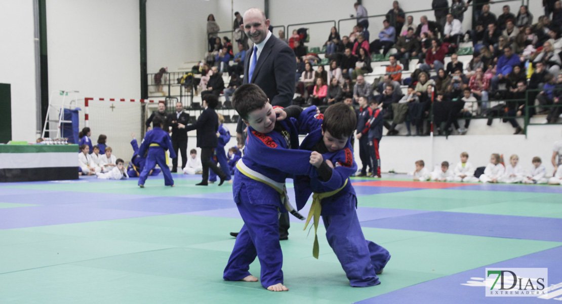 Más de 300 menores disfrutan del Trofeo Ciudad de Badajoz de judo
extremadura7dias.com/noticia/mas-de…