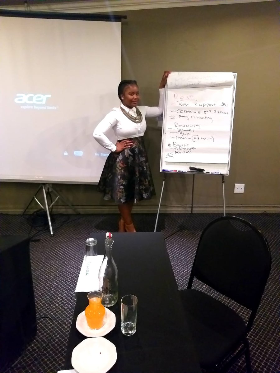 marcialebambo's tweet photo. Thoroughly enjoyed facilitating EMDP for this group of public servants.
#DrMash #DrFacilitator #GodofWonders #Chapter2018 https://t.co/qIZHEbexKZ