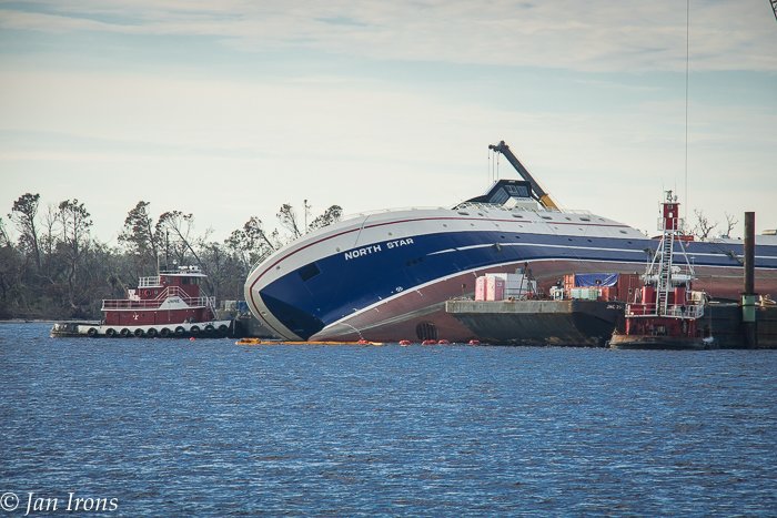 CommuterCruiser's tweet photo. 6 weeks after Hurricane Michael, availability of pumpouts, fuel, water, ICW Markers, and more .... on the Gulf ICW.  https://t.co/3XBeMNuHMq #HurricaneMichael, #GulfICW, #Panhandle, #GreatLoop, #TheGreatLoop, #LooperLife, #CommuterCruiser.com https://t.co/4iczfHrwO4