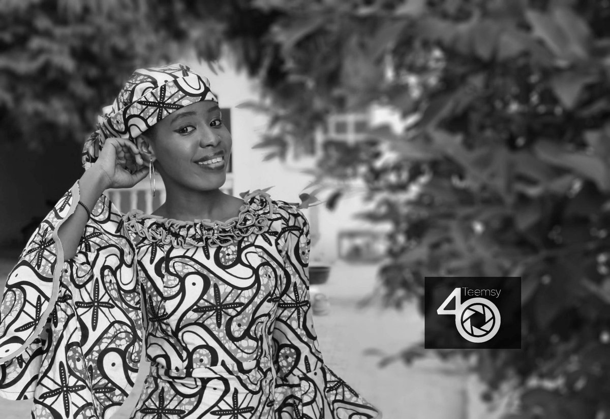 T4tography's tweet photo. My new client with her traditional attire..
#YerawaFato
#SundayShoot https://t.co/Rnzo3gwDyI