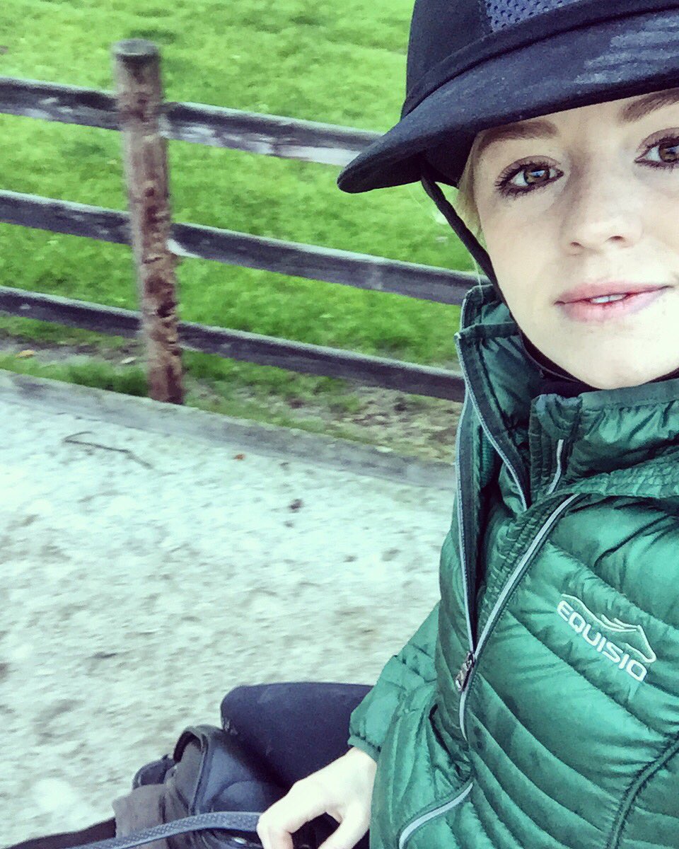 Bieke Thill tweet media