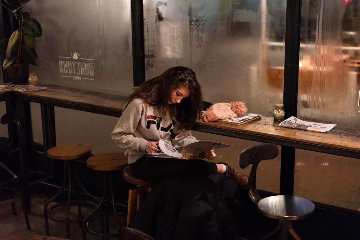 storks070's tweet image. De dagen worden steeds korter en bij Hometown wordt het steeds gezelliger. Wat was het een perfecte winterse zaterdagmiddag met een warme kop thee en de jazz van Natalia Kharetskaya.