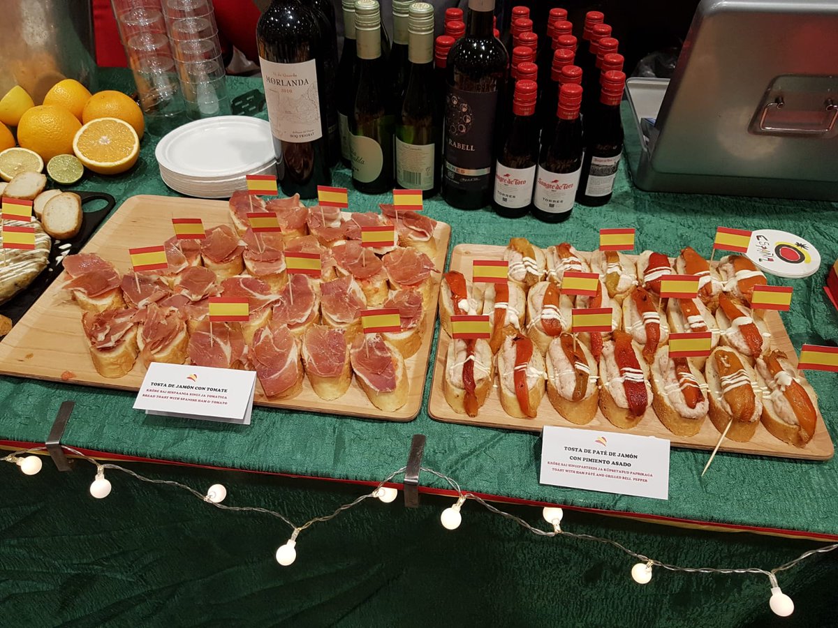 EmbEspEstonia's tweet photo. It's been a fantastic morning today at @RadissonBlu #ICB2018. Still offering delicious tapas and wine!! https://t.co/2a4WPiSdGW