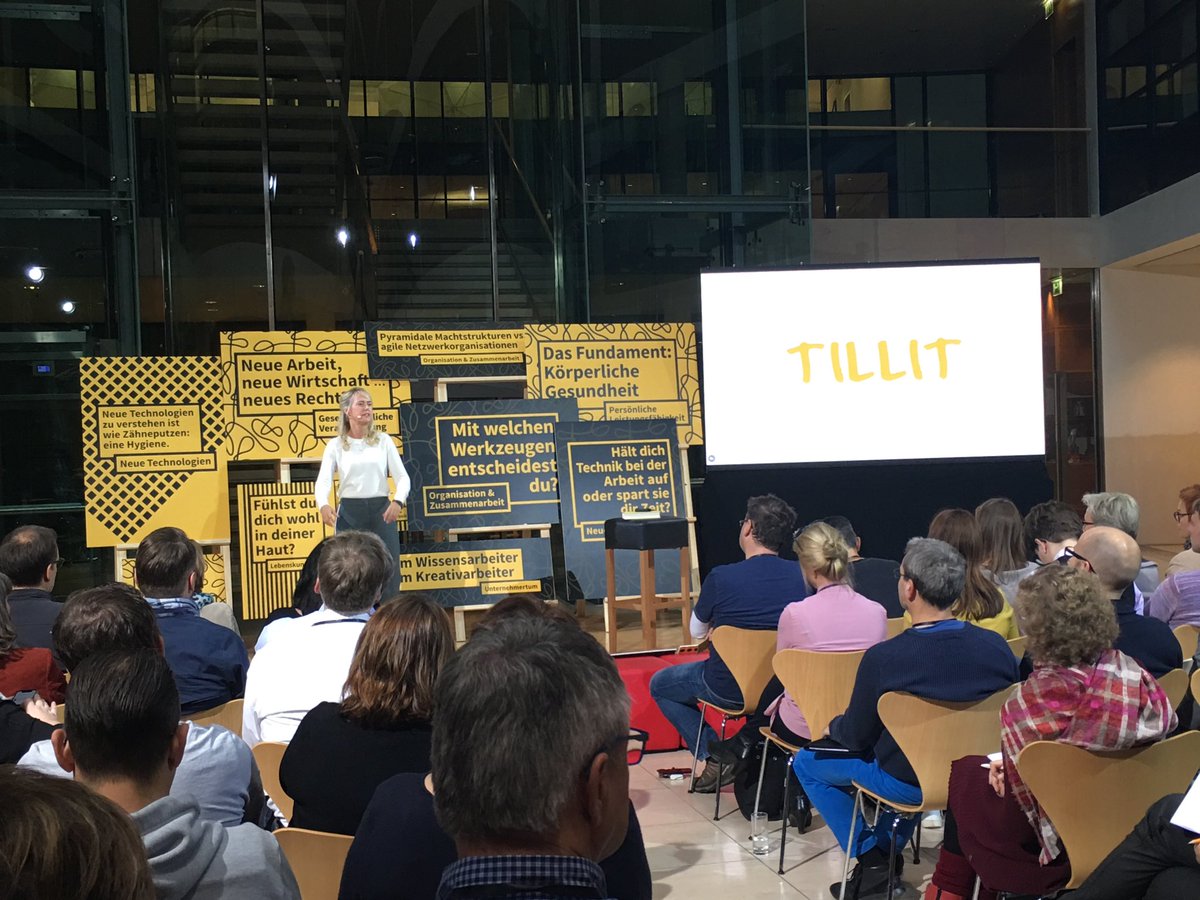 „TILLIT heißt Vertrauen und Vertrauen ist die Basis von Glück.“ Maike van den Boom beim pathfinder.festival
