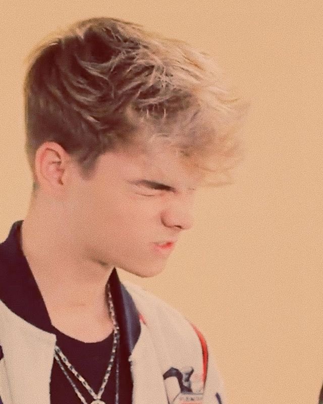 Najlepszego Corbyn 😂❤️