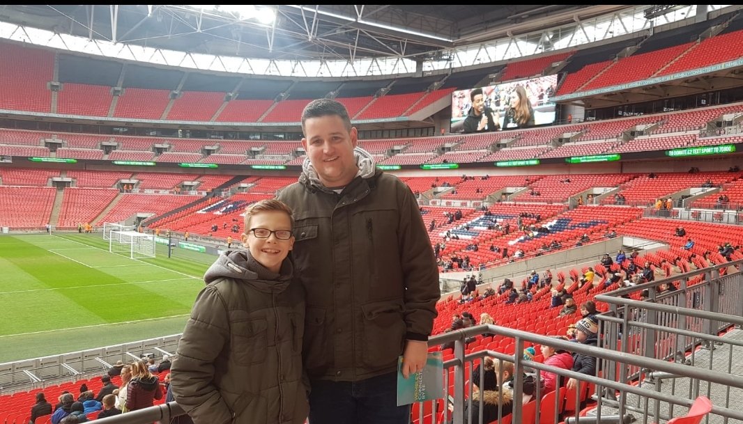 Svlg147's tweet photo. #WembleyCup https://t.co/f01iTLK37V