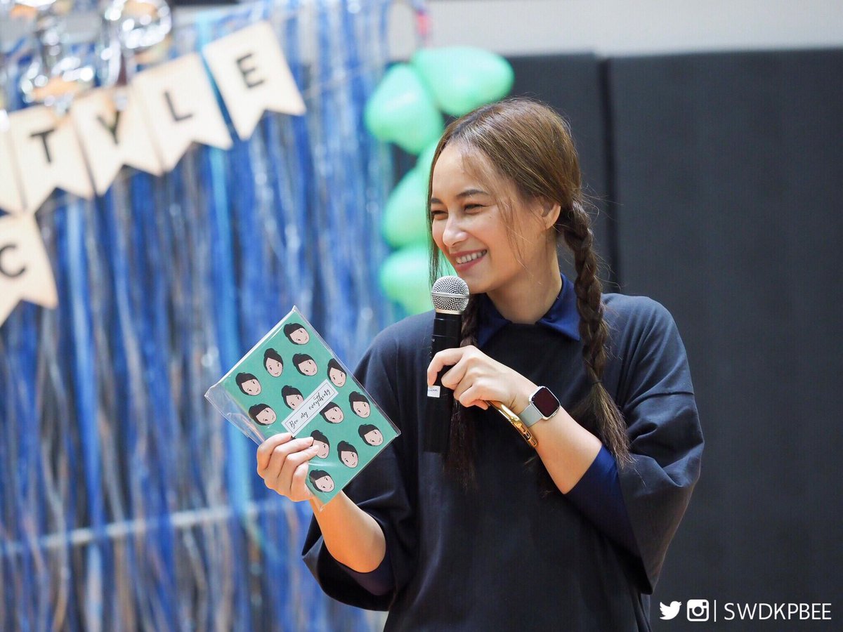 โค้งสุดท้ายยย!!!
ของที่ระลึกจากงานเหลือไม่เยอะแล้วนะคะ 
รีบอุดหนุนกันให้เร็วไว โอนก่อนมีสิทธิ์ก่อน ☺️
ใครยังลังเลรีบเลย ชุดละ 350 บาท
มาทำบุญกับพี่บีกันนะ 🙏🏻✨

สั่งที่ 👉🏻👉🏻 goo.gl/yyqThg

ปล. เหลือเฉพาะสีเขียวแล้วนะคะ :)

#beenamthipworkoutbbbstylewithfc 
#beenamthip