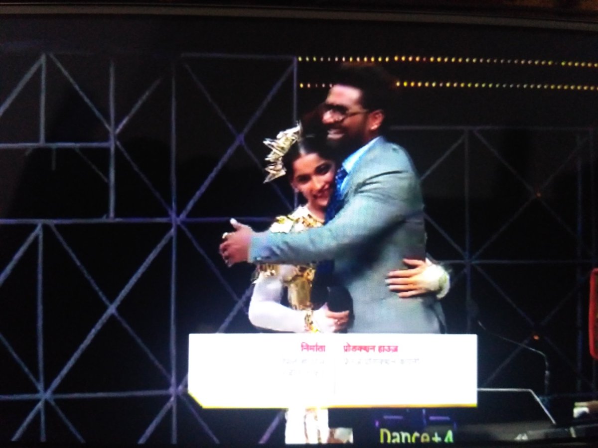 MaulikP26847593's tweet photo. @remodsouza @dthevirus31 @punitjpathak @MohanShakti @TheRaghav_Juyal @mishrasugandha @StarPlus @hotstartweets #DancePlus4
Congratulations #VartikaJha
Vartika Jha is in top 8...๐๐ป
#teamDharmesh "D IS BACK" https://t.co/BxgItoOkpo