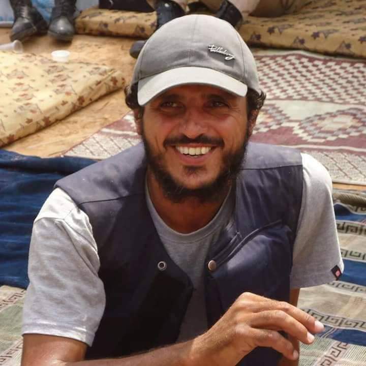 dido84bodi's tweet photo. في الوقت الذي تم فيه القبض على صدام حفتر مصابا اثناء محاولته سرقة مصرف الامان في طرابلس .. كان وسام بن حميد في مدينة الكفره يساهم في حقن دماء المسلمين

بعد انطلاق عملية الكرامة قالوا على وسام إرهابي وحاربوه .. وأصبح صدام ضابط في الجيش المزعوم .. يا له من زمان https://t.co/XbNOt4RPHz