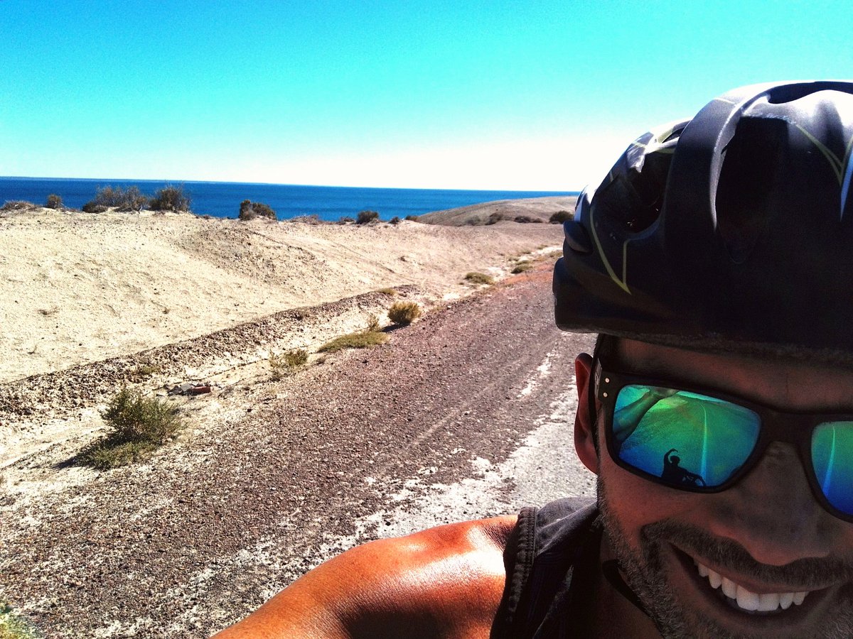 Gabymanry's tweet photo. 33k Sunday Morning...de las resacas al cicling, paso el tiempo.
#sundayfun #sunday #domingo #ciclingday #ciclinglife #bikes #biker #happiness #endorphins #beach #sunnyday #sun https://t.co/rwoXo83TwA