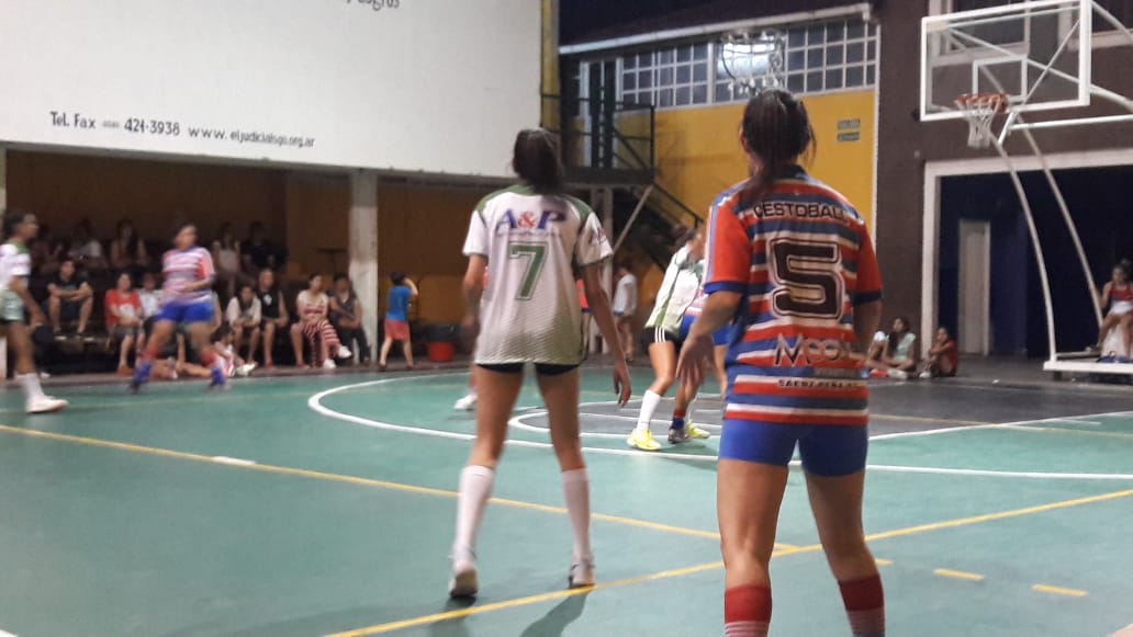 🏆 #TorneoClausura2018 "PANCHO TURME" ✨ MAYORES - FINAL
💫 Quimsa (0) v (1) Judiciales
📅 domingo 25/11
⏰ 21:30 Hs
🏐 Estadio Ciudad
➡ TODOS A DISFRUTAR DE LO MEJOR DE NUESTRO CESTO
