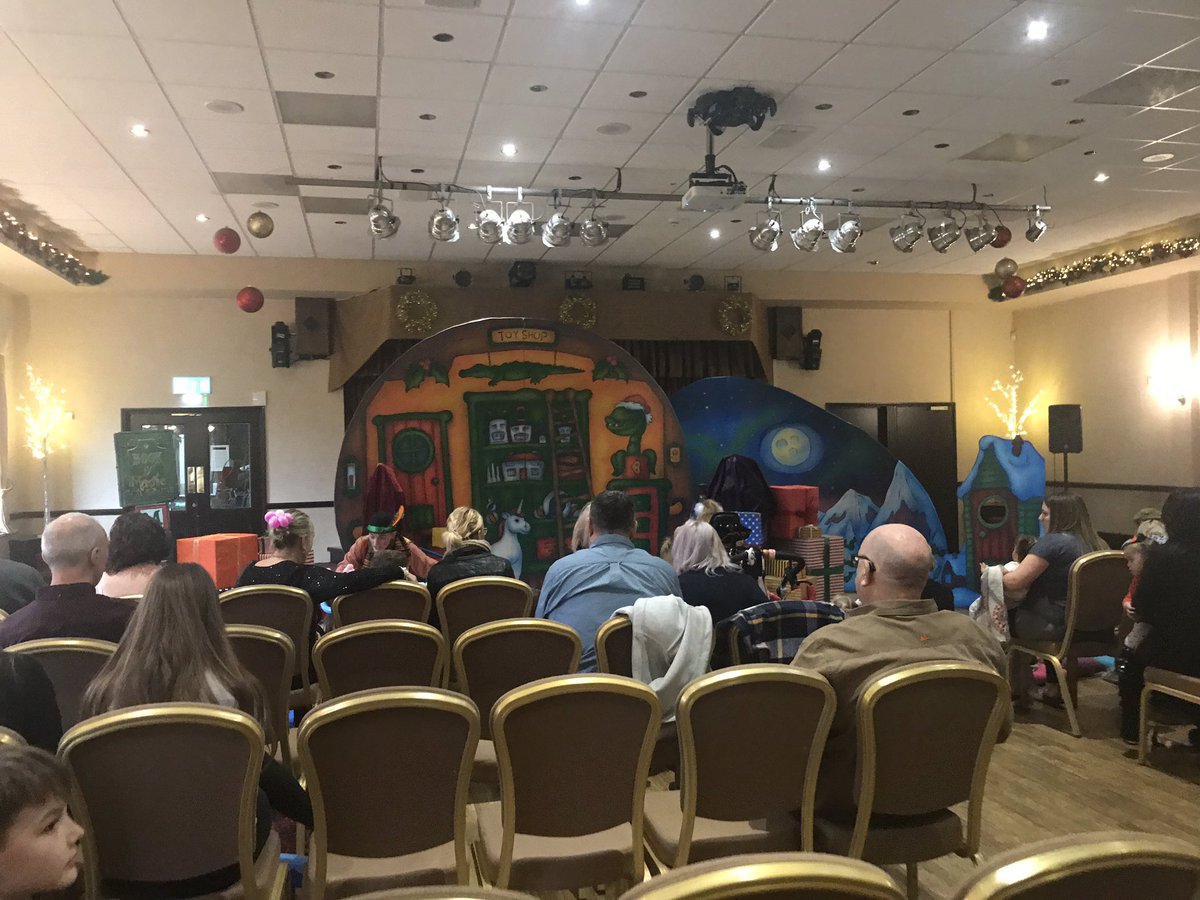 llyaklingard's tweet photo. Getting ready for the #imfestive panto @NiagaraSheff today with some of our wonderful clients and colleagues #feelingfestive #HolidaysAreComing https://t.co/vySeveGcX5