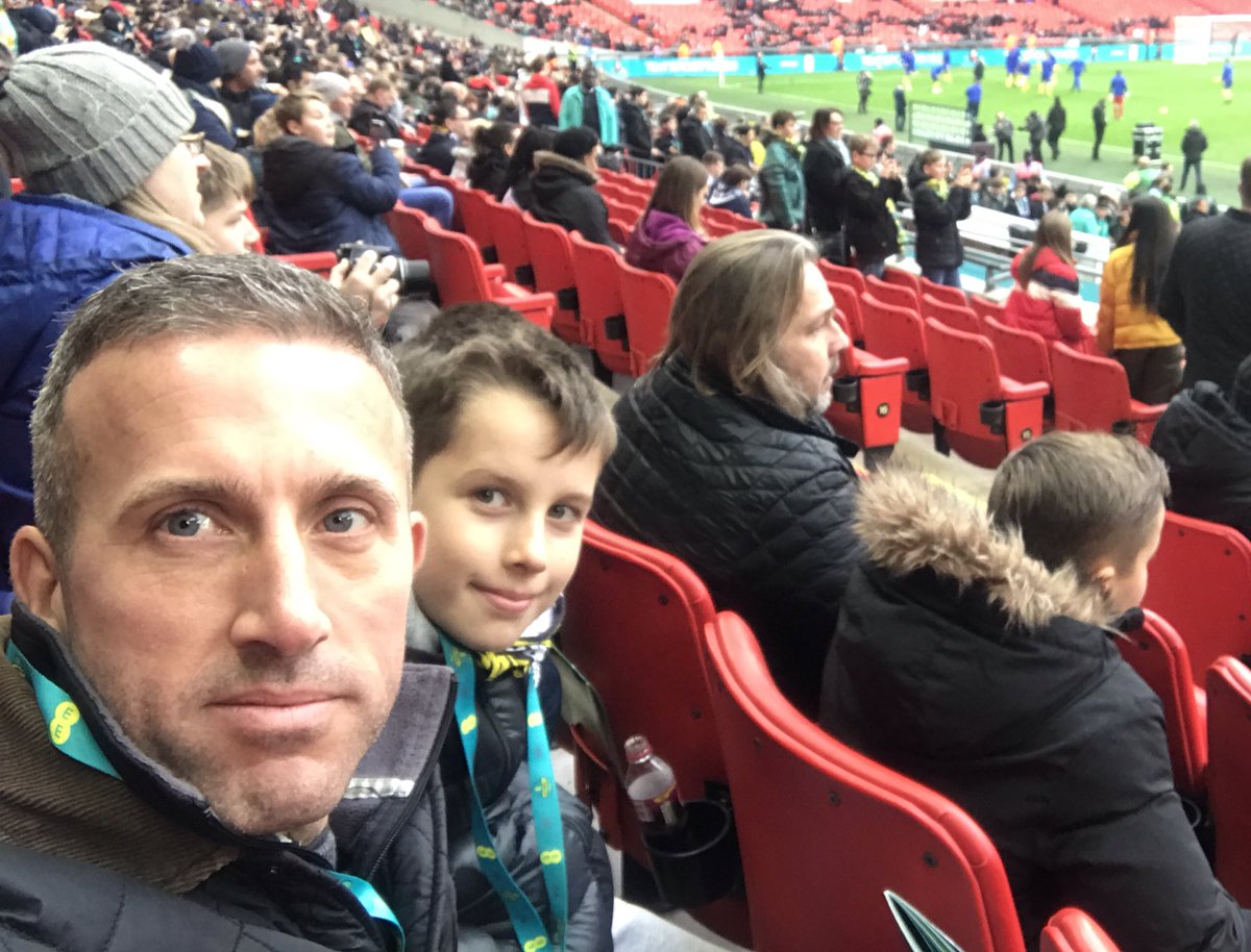 JSpencerTri2Ocr's tweet photo. Father &amp; Son day out at Wembley! #WembleyCup https://t.co/4WfipNou69