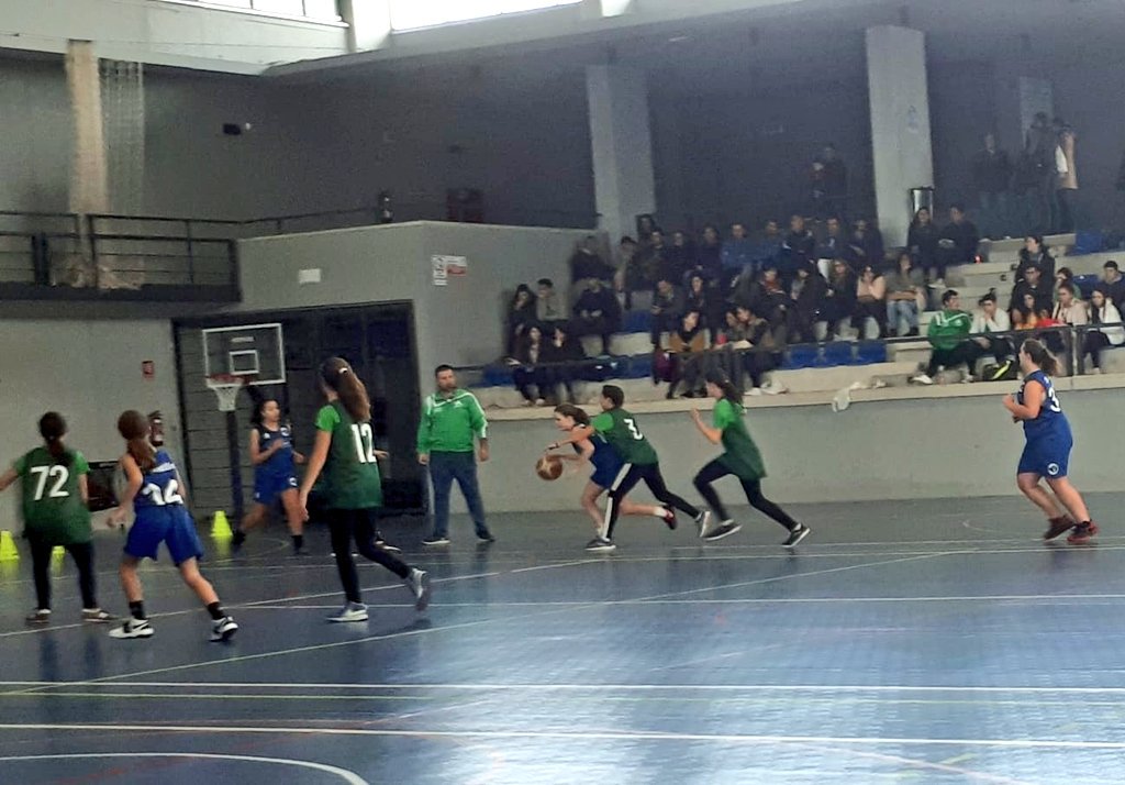 Cbmontilla's tweet photo. RESULTADOS| Espejo - Vidrimon Montilla (InfF) Amistoso.
Disfrutamos de un entretenido partido en la fiesta presentación de los equipos de @ClaritasIulia https://t.co/Vak3Otx9J7