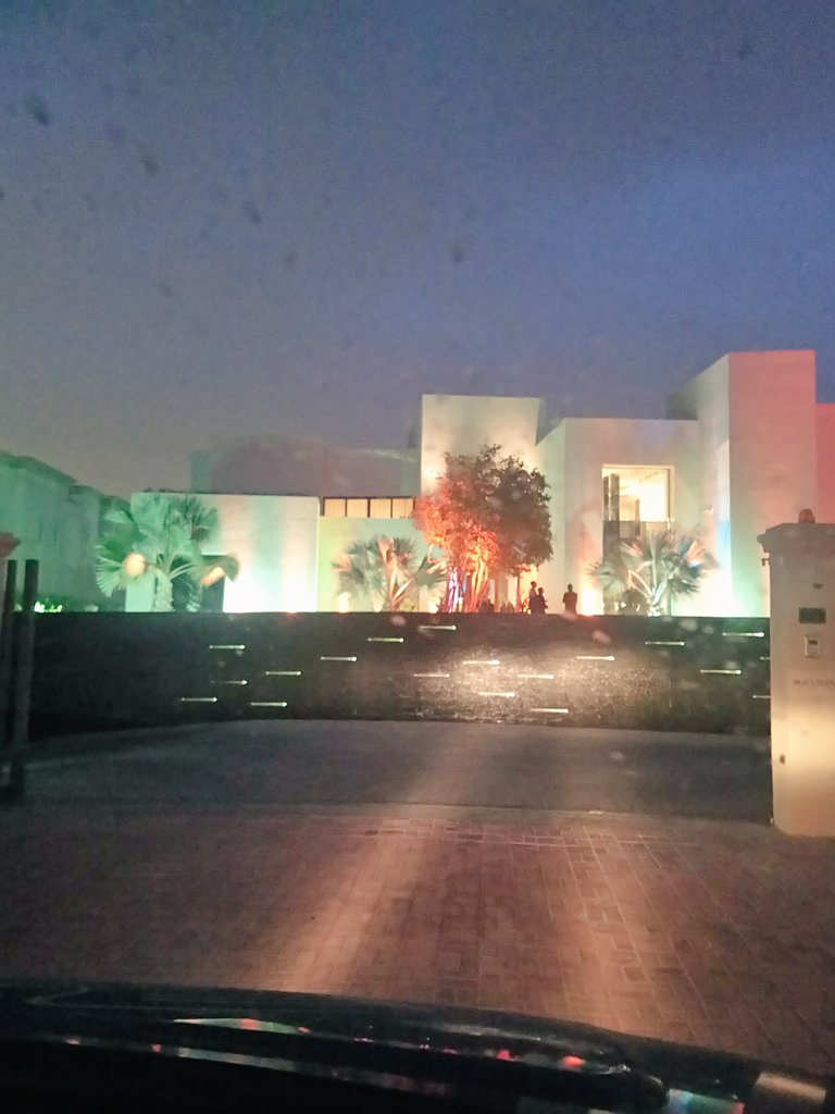 nazabatk's tweet photo. Awesome weather #dubaiae https://t.co/B3ZF41qar0