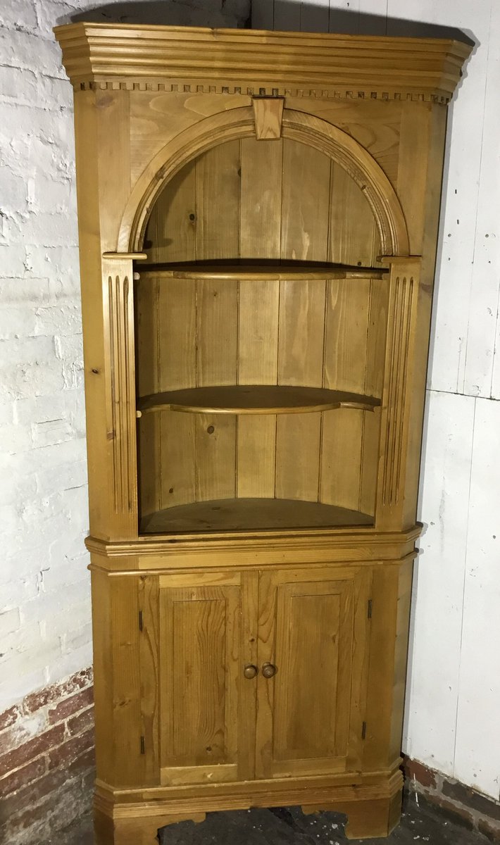 WelshRarebits2's tweet photo. #newstock added to our eBay shop at https://t.co/J7xXPYo0ek
#vintage #antique #Edwardian #Easiwork #oak #kitchen #pantry #larder #Victorian #pinedrawers #chestofdrawers #antique #pinetrunk #pinecupboard #pineshelves #furniture #furniturebarn #Staffordshire https://t.co/nI8Ou8cbKr
