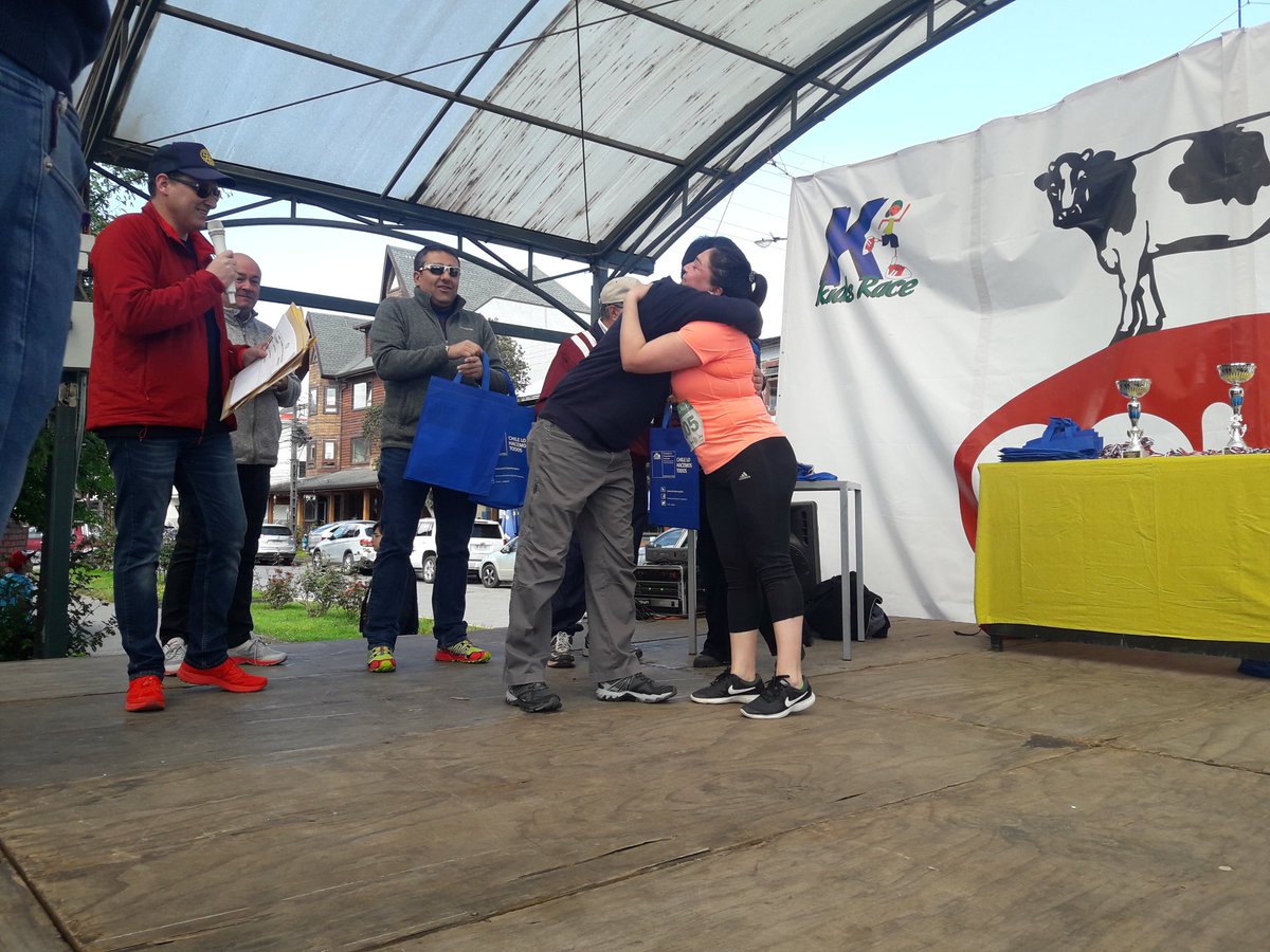 muniptovaras's tweet image. Con gran participacion de la comunidad de #PuertoVaras se desarrollo corrida contra la poliomielitis, actividad organizada por el Rotary Club Puerto Varas y Rotary Club del Lago.