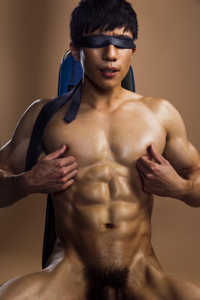 timothysphotos's tweet photo. 罪漢感工程師害羞的自慰時間開始了

大家留言感想 來鼓勵我們釋出飽滿勃起的下半段系列吧

美好的身體～ https://t.co/T3W69vl8Zs