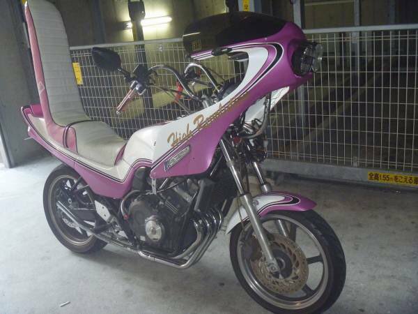 _ytxx89's tweet photo. 25万で買いたい人おらん？ https://t.co/62XdsW0kEJ
