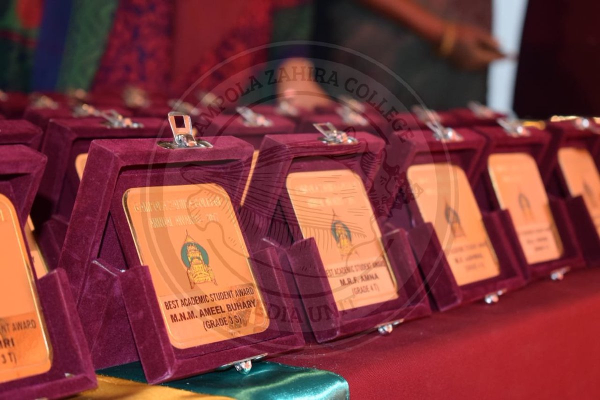 GzcUnit's tweet photo. 2K17 Prize Giving Cermeony!
🇬🇳🙌
#zahira
#mediaunit https://t.co/LdNkHTIYmJ