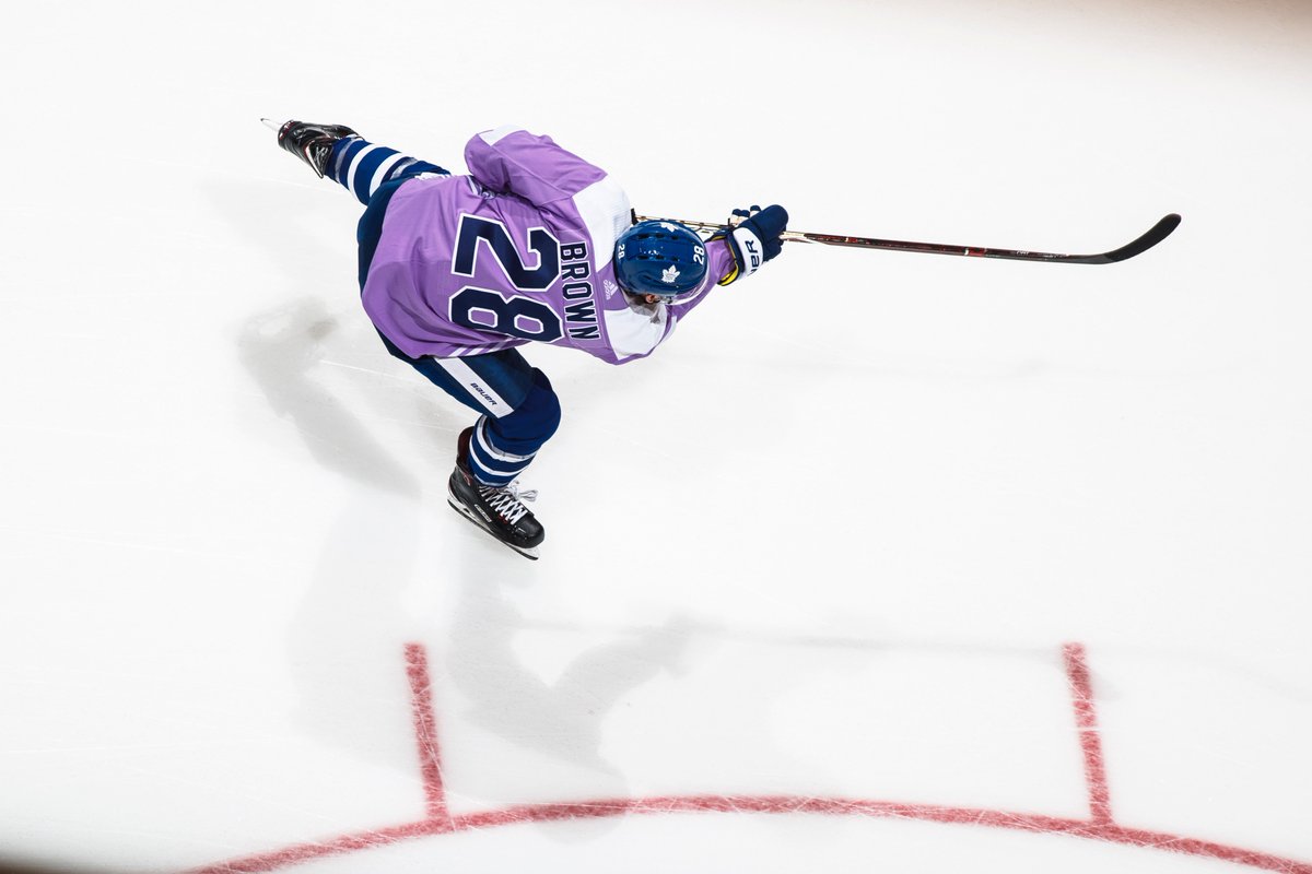 MapleLeafs's tweet photo. Thank you to everyone who supported #HockeyFightsCancer during last night's game in support of @CampTrillium! https://t.co/QO2i2NU5mT