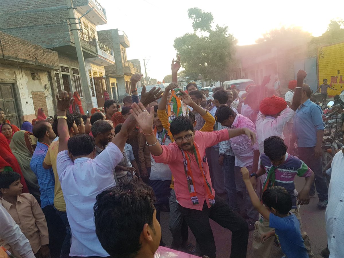 jiva_arya's tweet photo. भारी जन समूह के साथ हमारे नेता श्री जीवाराम जी का अरटवाडा गांव मे  जनसभा के द्वारा  स्वागत  किया https://t.co/j53POhWJLq