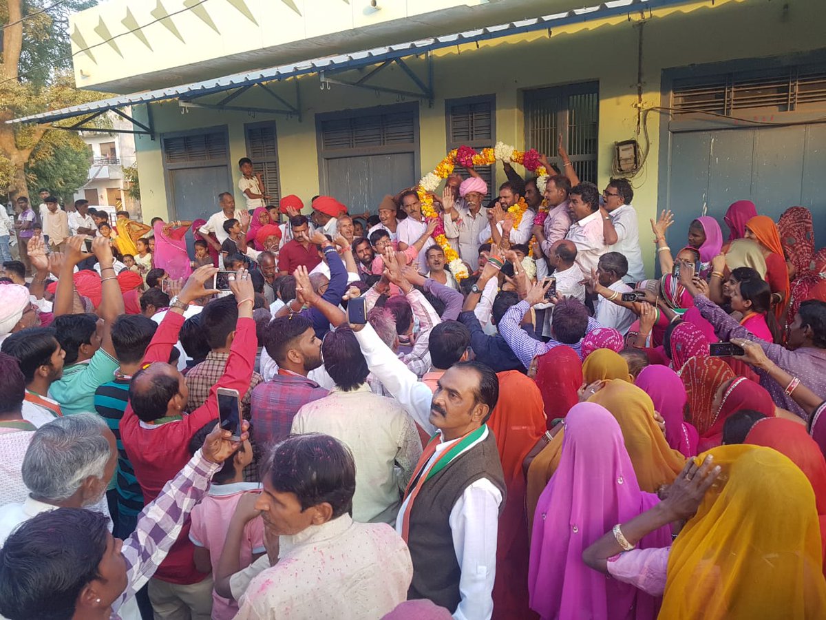 jiva_arya's tweet photo. भारी जन समूह के साथ हमारे नेता श्री जीवाराम जी का अरटवाडा गांव मे  जनसभा के द्वारा  स्वागत  किया https://t.co/j53POhWJLq