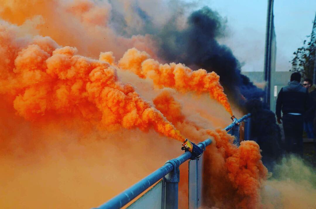 sv_vcr's tweet photo. En nog een paar foto’s van de pyro gisteren tegen Birdaard 

#derby #pyro #NoPyroNoParty #awaydays 
@FootballCulture @indehekken https://t.co/yZRPO1933I