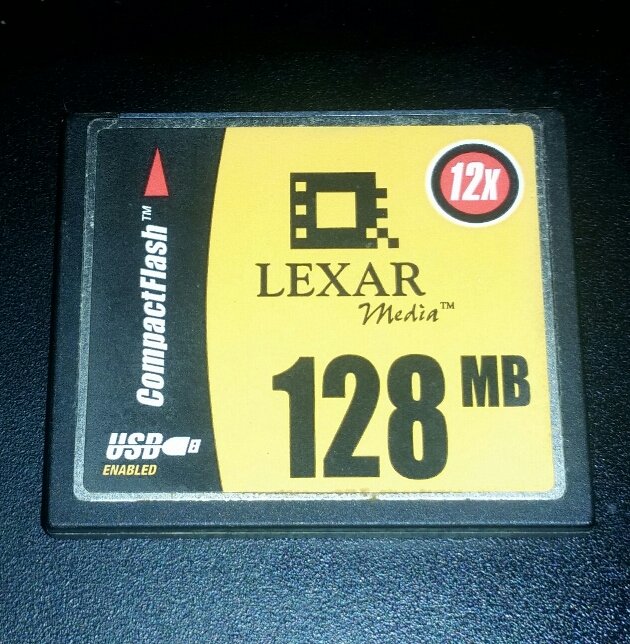 GDarekGD's tweet image. Foto #kapsułaczasu ;) bodajże z 2002 albo 2003 roku. #Lexar #compactflash