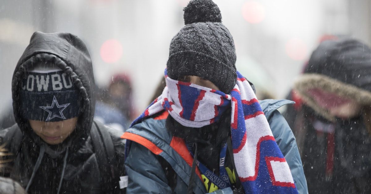 DryCleanNow's tweet image. Stay healthy this winter! Can You Get Sick From Dirty Clothes? This Is How Often You Should Wash Winter Staples bit.ly/2TuBQyz
#cleaningguide #stayinghealthy #antiflu #wintertips