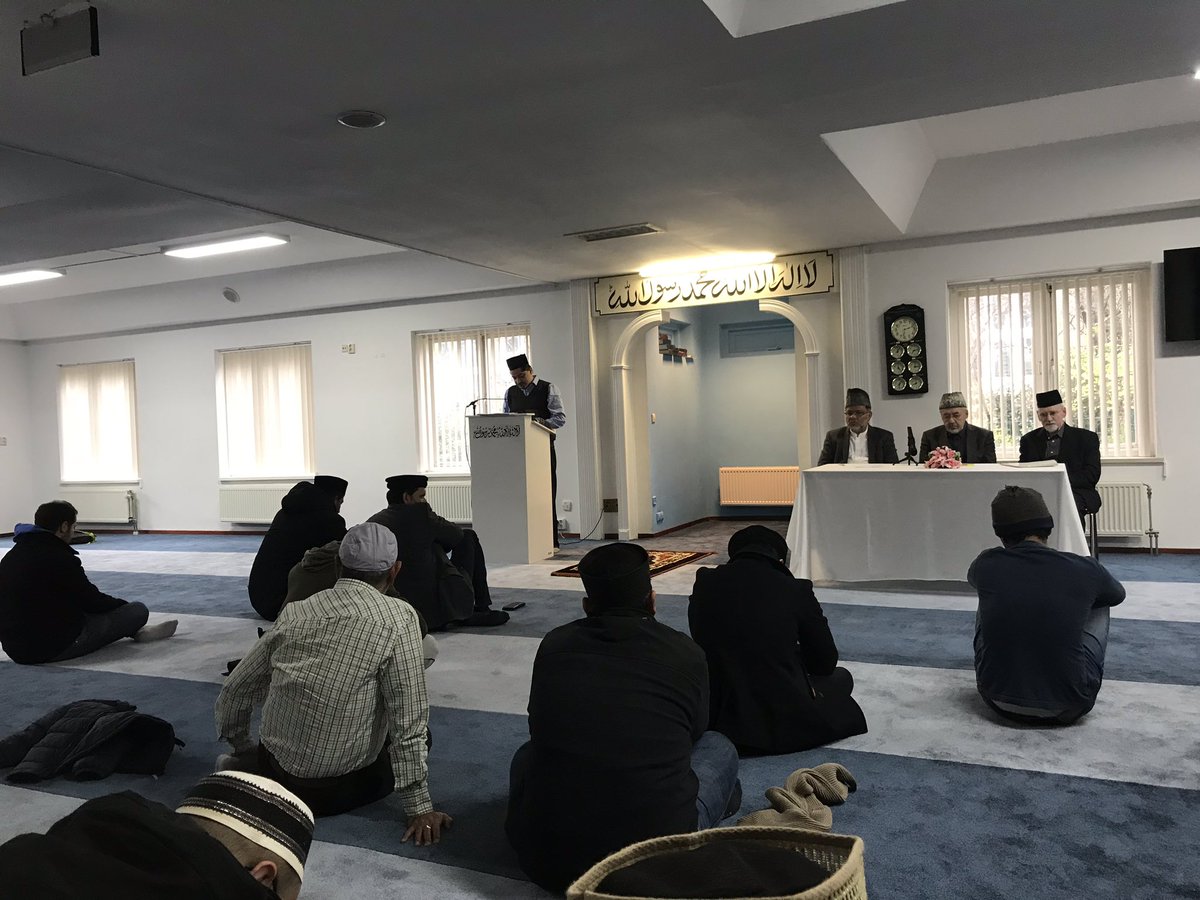 mobarakmoskee's tweet image. Vandaag vieren we in de Mobarak Moskee de dag van de heilige profeet (vzmh) met toespraken over het leven van de profeet, vroomheid en zijn voorbeeldige leven voor de medemens. #profeet #mohammad #vzmh