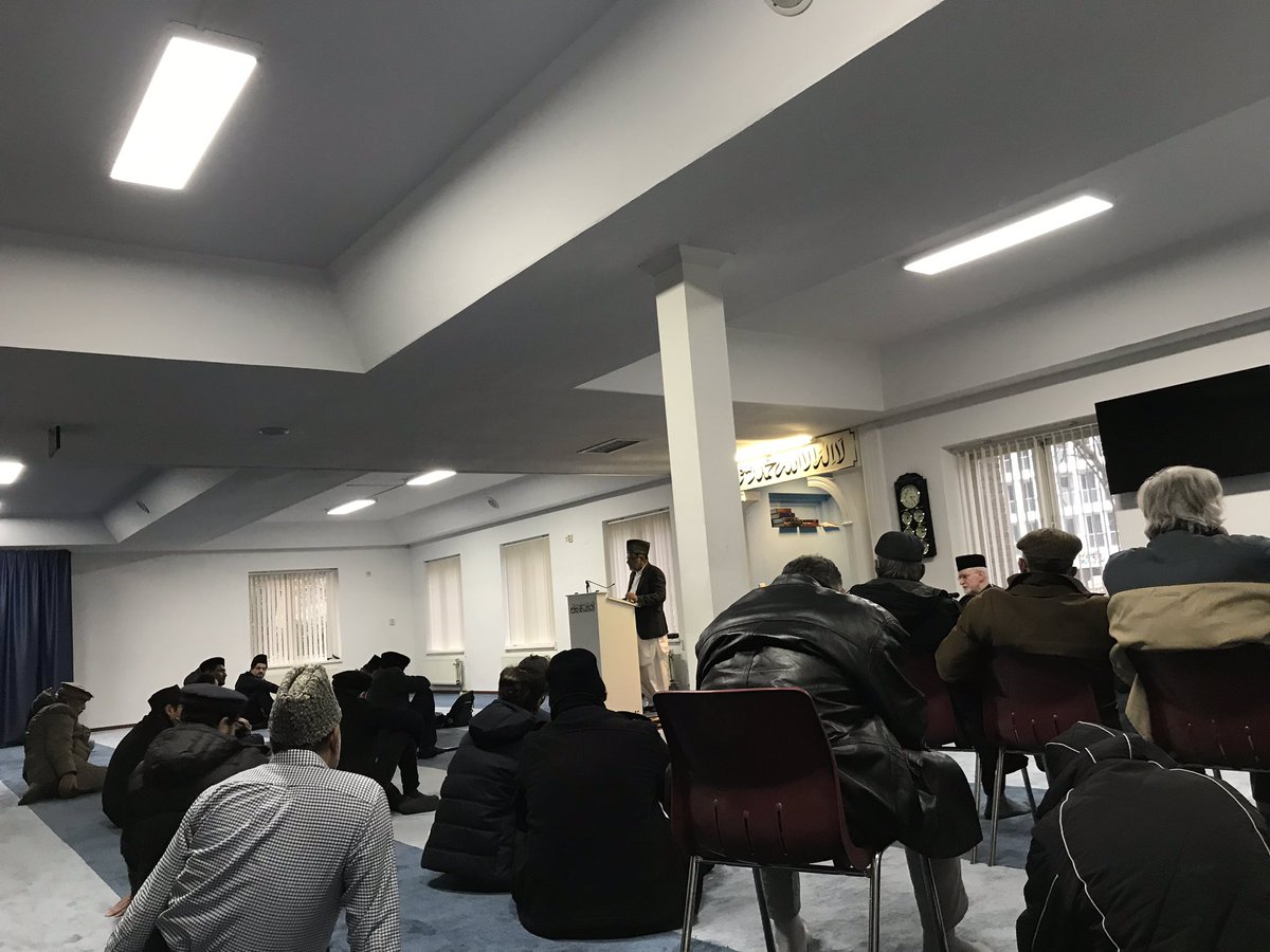 mobarakmoskee's tweet image. Vandaag vieren we in de Mobarak Moskee de dag van de heilige profeet (vzmh) met toespraken over het leven van de profeet, vroomheid en zijn voorbeeldige leven voor de medemens. #profeet #mohammad #vzmh