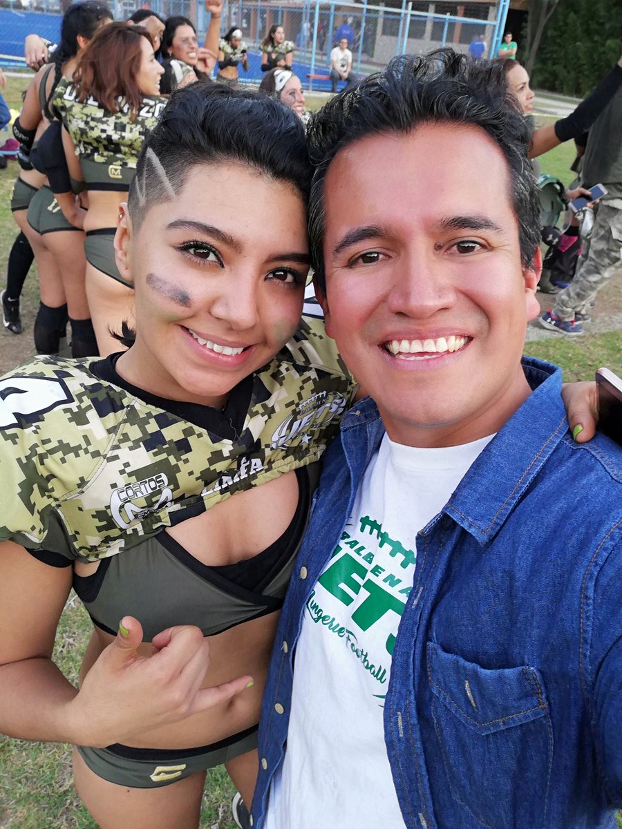 OscarGomez1012's tweet photo. #FelizDomingo #BuenDomingo
Feliz de mi viaje a #SanLuisPotosi y ver el triunfo de mis @JetsLF vs @ValkiriasSlp dos grandes equipos, un gran juego😎💪
Bicampeonas mis guerreras😎💪🏆🏅💚 https://t.co/aVjGLHRwyt